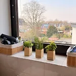 Hugos Nest Wlan & Arbeitsplatz Lägenhet