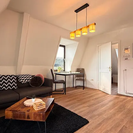 Hugos Nest Moderne In Mit Arbeitsplatz & Wlan *