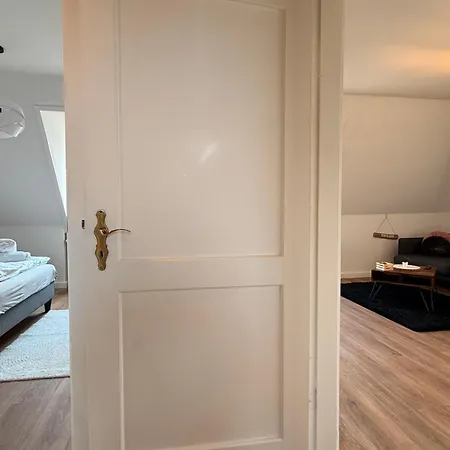 Hugos Nest Moderne In Mit Arbeitsplatz & Wlan Neumuenster