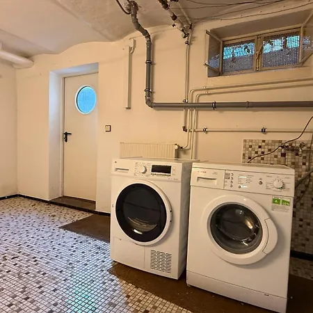 Hugos Nest Wlan & Arbeitsplatz *