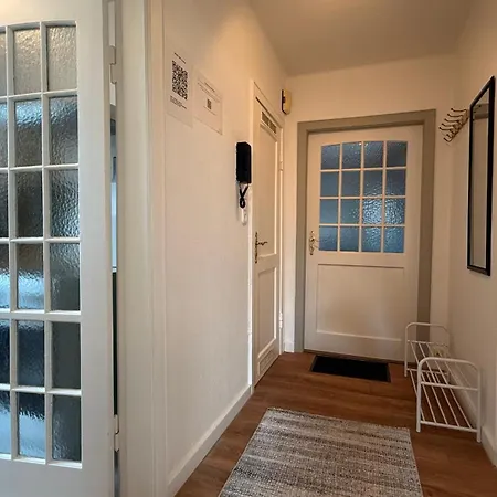 Hugos Nest Wlan & Arbeitsplatz Neumünster