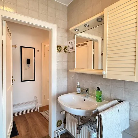 Hugos Nest Moderne In Mit Arbeitsplatz & Wlan Apartment
