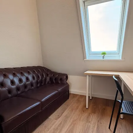 Hugos Nest Moderne In Mit Arbeitsplatz & Wlan
