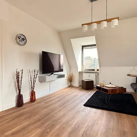 Apartment Hugos Nest Moderne In Mit Arbeitsplatz & Wlan *